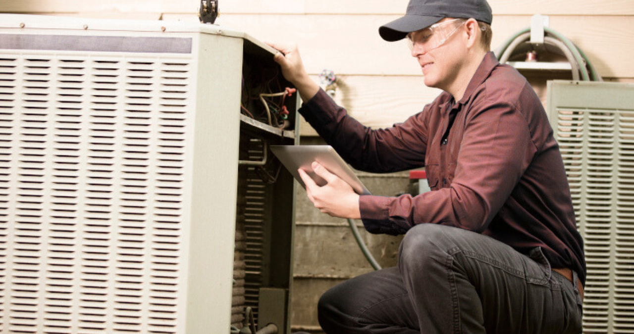 Is HVAC Blue Collar 2 Untitled design 2025 11 24T111049.264